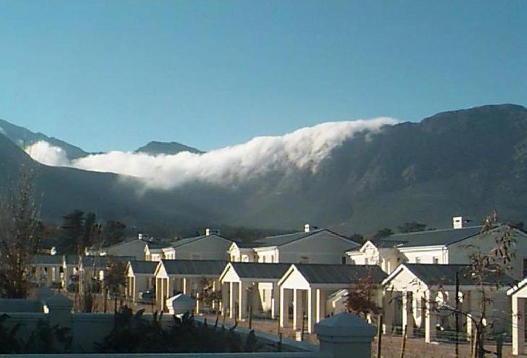 Franschhoek Travellers Lodge Bagian luar foto